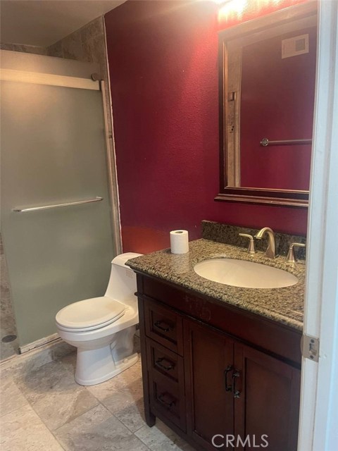 22142 Summit Hill Drive, Lake Forest CA: https://media.crmls.org/medias/09349d4a-e4db-4e8e-81b4-1d2ad9f8fe58.jpg