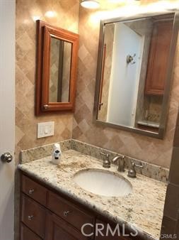 https://media.crmls.org/medias/0935ae1b-2d6a-43df-8224-fc25bdef8dfa.jpg?preset=X-Large