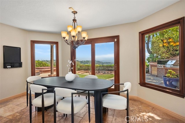 6150 E West View Drive, Orange CA: https://media.crmls.org/medias/0935ee7e-432b-4c0b-a68e-1d53ffa6c77b.jpg