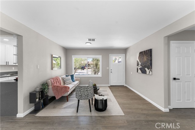Detail Gallery Image 6 of 40 For 38634 Carolside Ave, Palmdale,  CA 93550 - 4 Beds | 2 Baths