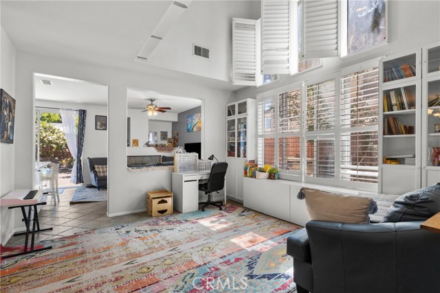 Detail Gallery Image 6 of 28 For 4561 Paseo Girasol, Camarillo,  CA 93012 - 4 Beds | 2/1 Baths