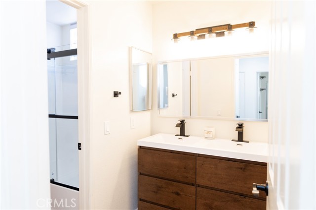 Detail Gallery Image 29 of 48 For 1035 Summerplace Ct, Corona,  CA 92881 - 5 Beds | 4 Baths