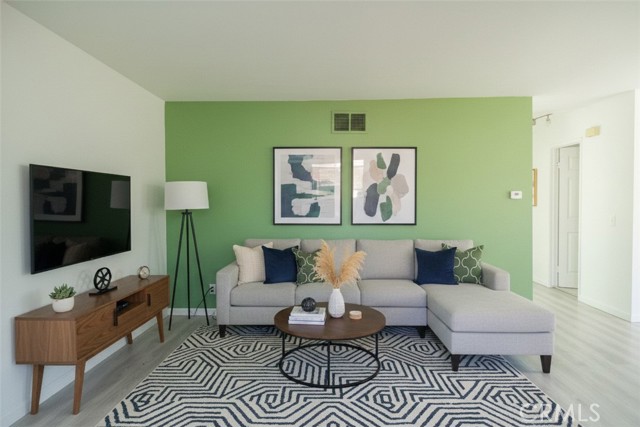 Front Image Thumbnail for CRPW25265388