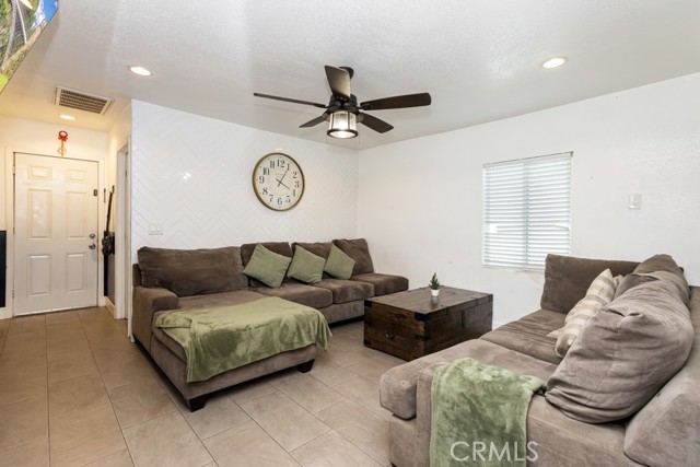 Detail Gallery Image 24 of 50 For 27559 Monroe Ave, Menifee,  CA 92585 - 4 Beds | 1/1 Baths