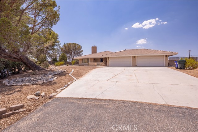 Image 2 for 15196 Kinai Rd, Apple Valley, CA 92307