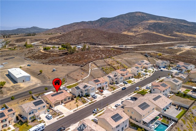 33084 Toledo Bend Court, Winchester CA: https://media.crmls.org/medias/0938415c-1ee5-4b6d-b7cc-8af2f8c99e88.jpg