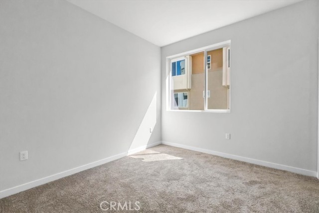 Detail Gallery Image 9 of 10 For 4005 Valley Oak Ln #E,  El Monte,  CA 91733 - 3 Beds | 3 Baths