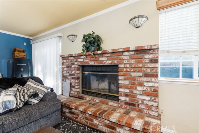 Detail Gallery Image 11 of 34 For 4524 Mananita Ave, Atascadero,  CA 93422 - 4 Beds | 2/1 Baths