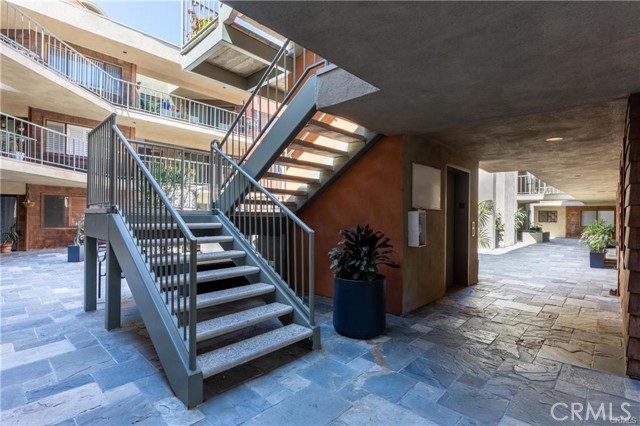 403 W 7th Street #1, Long Beach, CA, 90813 403 W 7th Street #1, Long Beach, CA, 90813