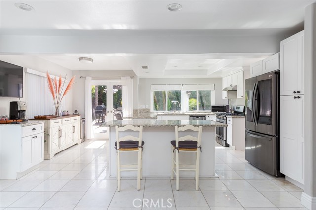 Detail Gallery Image 10 of 25 For 16871 Saybrook Ln, Huntington Beach,  CA 92649 - 3 Beds | 2/1 Baths