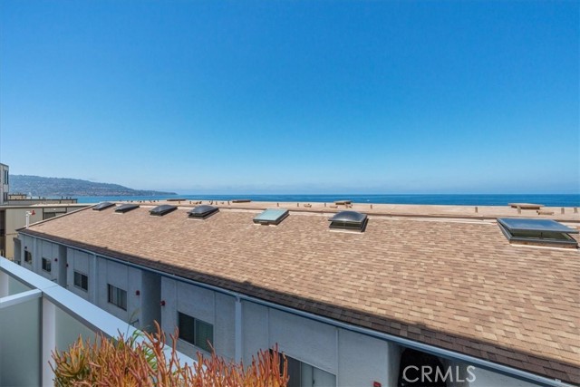 615 Esplanade, Redondo Beach, California 90277, 1 Bedroom Bedrooms, ,1 BathroomBathrooms,Residential,Sold,Esplanade,SB23132573