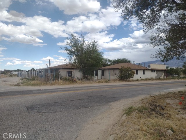 Detail Gallery Image 3 of 19 For 32111 State Highway 18, Lucerne Valley,  CA 92356 - – Beds | – Baths