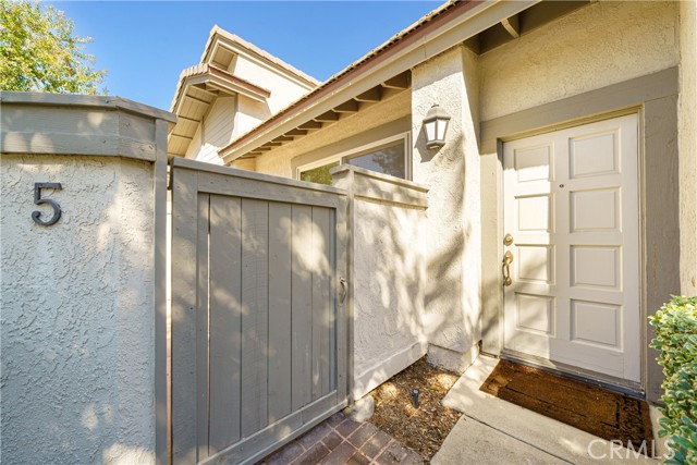 Detail Gallery Image 3 of 45 For 5 Starshine #3,  Irvine,  CA 92603 - 3 Beds | 2/1 Baths