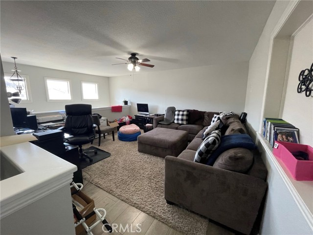Detail Gallery Image 12 of 45 For 1318 Hermosa Dr, Corona,  CA 92879 - 4 Beds | 2/1 Baths