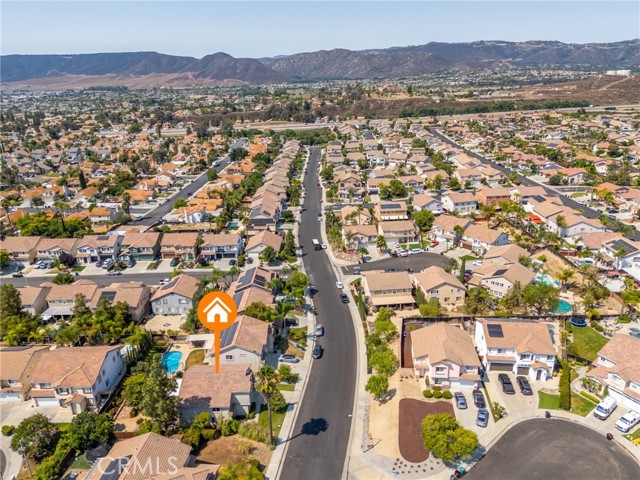 Detail Gallery Image 32 of 33 For 40929 Engelmann Oak St, Murrieta,  CA 92562 - 6 Beds | 2/1 Baths