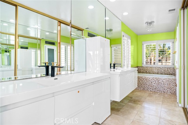 Detail Gallery Image 7 of 30 For 16311 Typhoon Ln, Huntington Beach,  CA 92649 - 4 Beds | 4 Baths