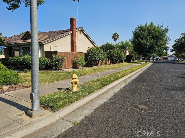Detail Gallery Image 9 of 57 For 1509 Princeton Ave, Madera,  CA 93637 - 3 Beds | 1/1 Baths