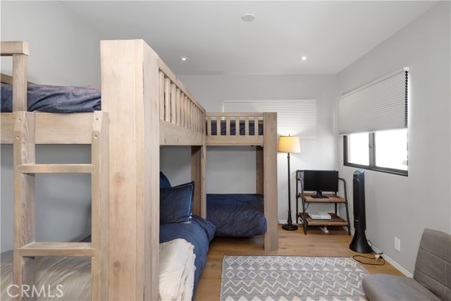 221 36th Street, Manhattan Beach, California 90266, 3 Bedrooms Bedrooms, ,3 BathroomsBathrooms,Residential,Sold,36th,SB22069794