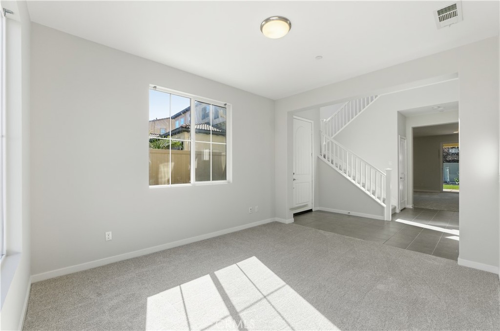 MLS #OC25234656 image #5