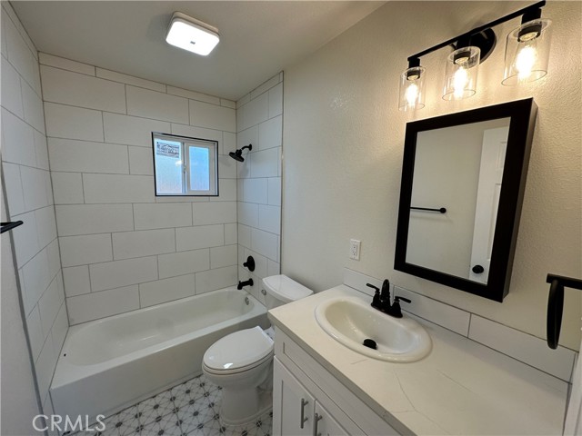 222 W Rice Street, Blythe CA: https://media.crmls.org/medias/093f28c5-7576-458f-b752-bcc6fda86c8b.jpg