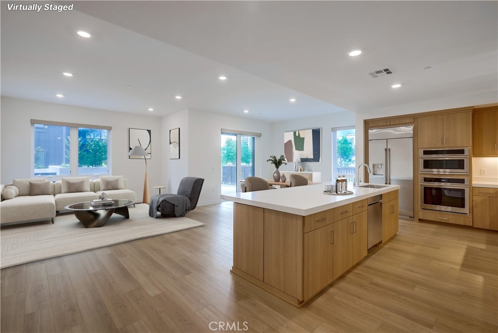 3214 Rivington
