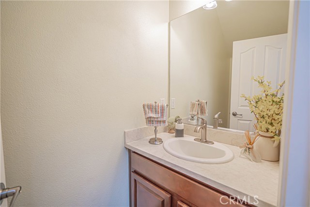 Detail Gallery Image 21 of 56 For 28267 N via Sonata Dr, Valencia,  CA 91354 - 3 Beds | 3 Baths