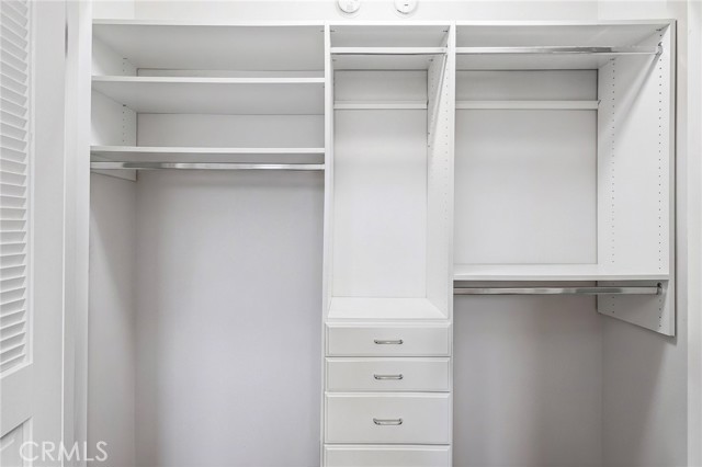 Detail Gallery Image 11 of 22 For 8701 Delgany, Playa Del Rey,  CA 90293 - 2 Beds | 2 Baths