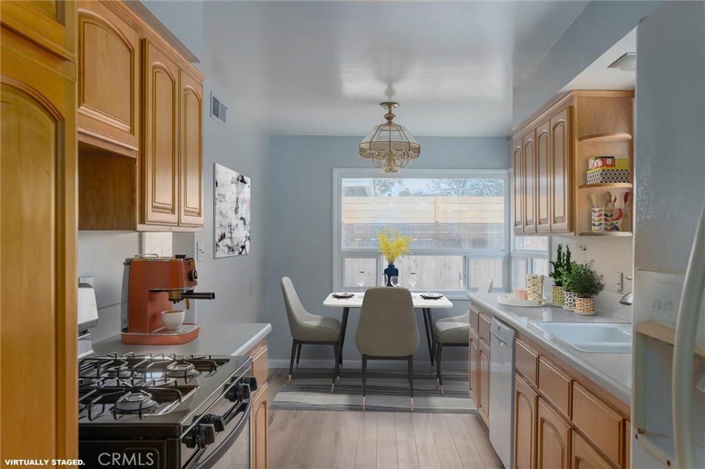 Kitchen with Nook