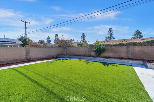 6212 Santa Rita Avenue, Garden Grove CA: https://media.crmls.org/medias/09413165-39e3-4c4b-9e9d-0314f0c3c24c.jpg