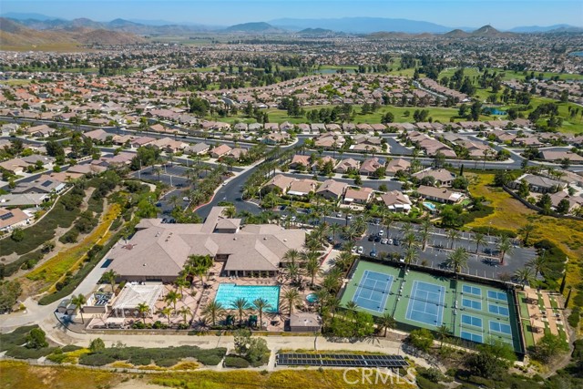 29530 Winding Brook Drive, Menifee CA: https://media.crmls.org/medias/0942e506-6fe0-4aef-ad8d-56d5777b062b.jpg