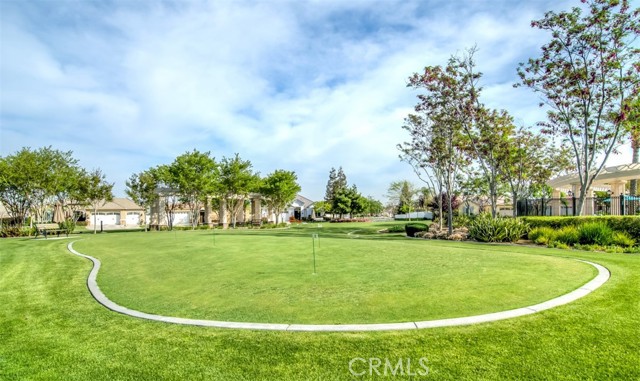 Detail Gallery Image 43 of 44 For 331 Hollyhill Dr, Bakersfield,  CA 93312 - 3 Beds | 2 Baths