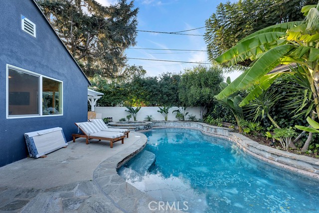 Detail Gallery Image 40 of 52 For 5727 Colbath, Valley Glen,  CA 91401 - 3 Beds | 3 Baths