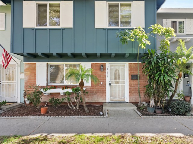 Front Image Thumbnail for CROC26033195