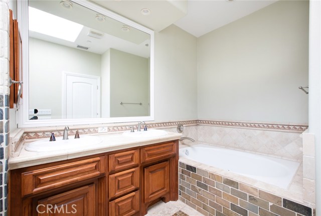 2411 Carnegie Lane, Redondo Beach, California 90278, 4 Bedrooms Bedrooms, ,3 BathroomsBathrooms,Residential,Sold,Carnegie,SB17036345