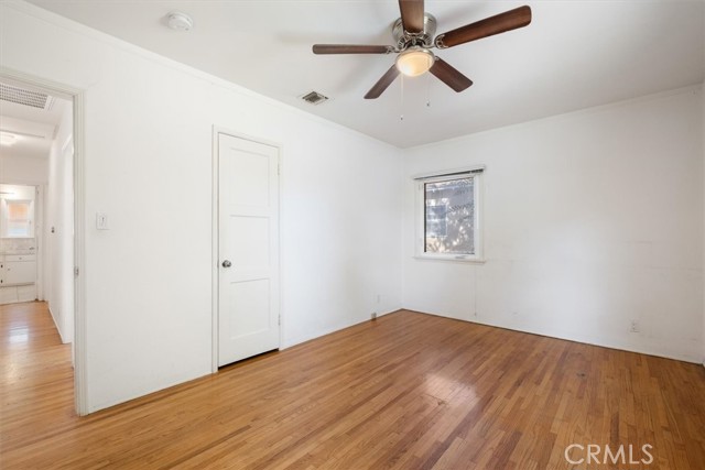 Detail Gallery Image 15 of 21 For 5623 Cedros Ave, Sherman Oaks,  CA 91411 - 3 Beds | 1 Baths