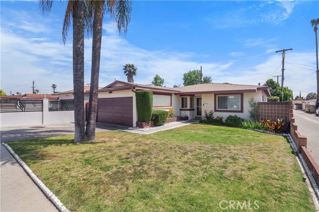 12844 Elkwood Street, North Hollywood CA: https://media.crmls.org/medias/09465ddb-9856-482f-8e68-bfd73972a3b0.jpg
