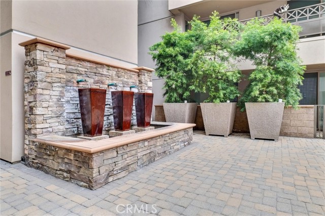 Detail Gallery Image 29 of 34 For 931 E Walnut St #206,  Pasadena,  CA 91106 - 2 Beds | 3 Baths