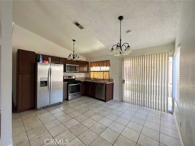Image 5 of 20 For 110 Peppertree Drive