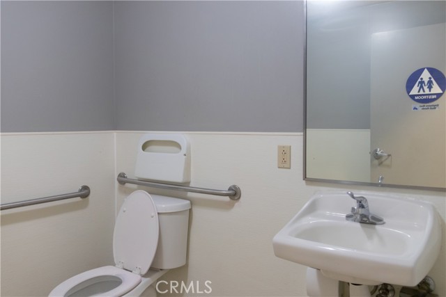  Commercial for Sale in Rialto, California