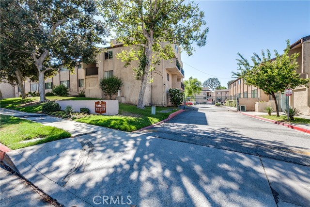 Detail Gallery Image 1 of 1 For 1705 Neil Armstrong St #102,  Montebello,  CA 90640 - 3 Beds | 2 Baths