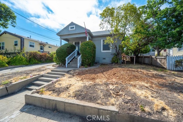 1143 Walnut Street, San Luis Obispo CA: https://media.crmls.org/medias/0947db6b-db5f-4733-af64-64ab3d46f842.jpg