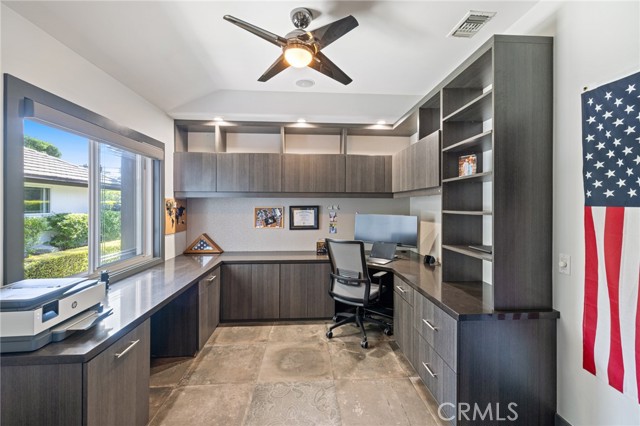 Detail Gallery Image 25 of 75 For 10372 Crawford Canyon Rd, North Tustin,  CA 92705 - 5 Beds | 6/1 Baths