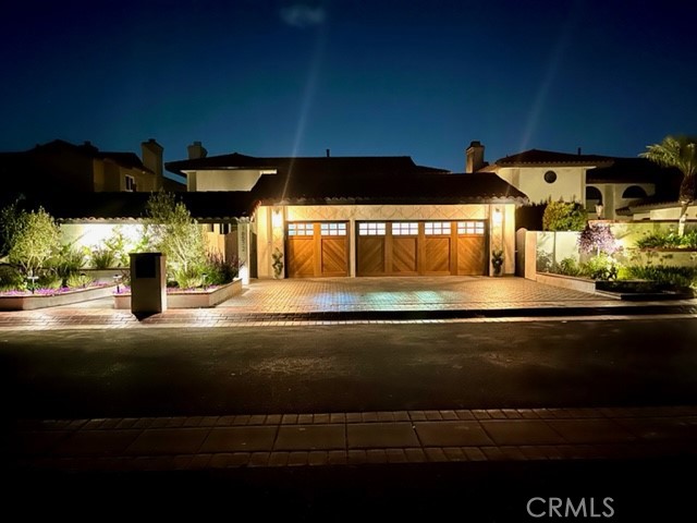 16572 Grimaud Lane, Huntington Beach, CA 92649