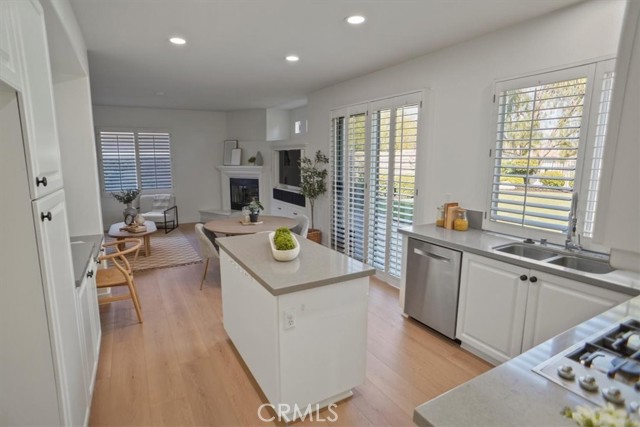 Detail Gallery Image 6 of 28 For 26104 Singer Pl, Stevenson Ranch,  CA 91381 - 4 Beds | 3 Baths