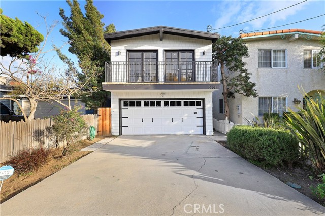 2708 Ardmore Avenue, Manhattan Beach, California 90266, 3 Bedrooms Bedrooms, ,1 BathroomBathrooms,Residential,Sold,Ardmore,SB22030009