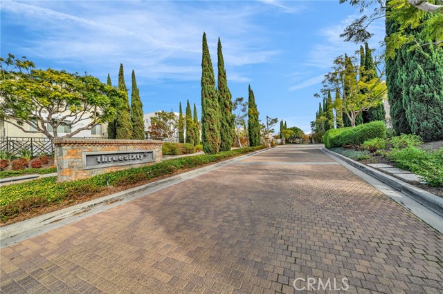 Detail Gallery Image 2 of 75 For 5450 Strand #202,  Hawthorne,  CA 90250 - 2 Beds | 2 Baths