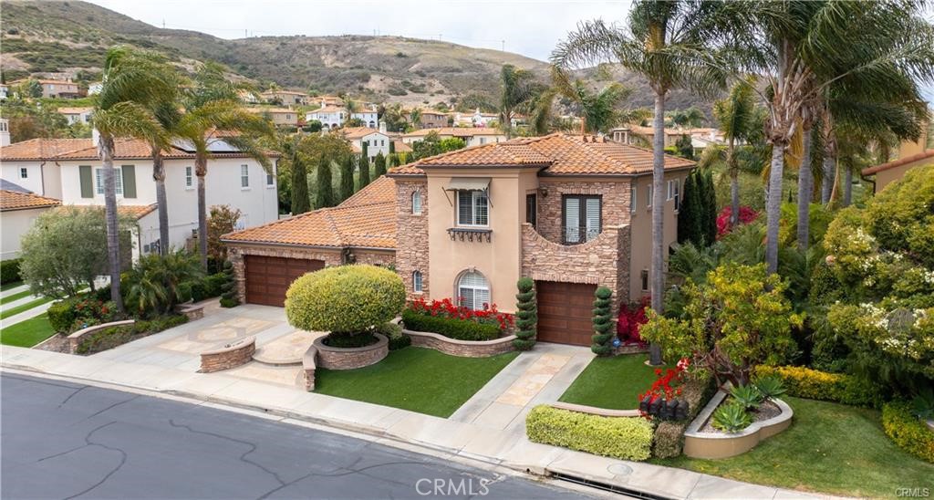 MLS #OC25261666 image #1