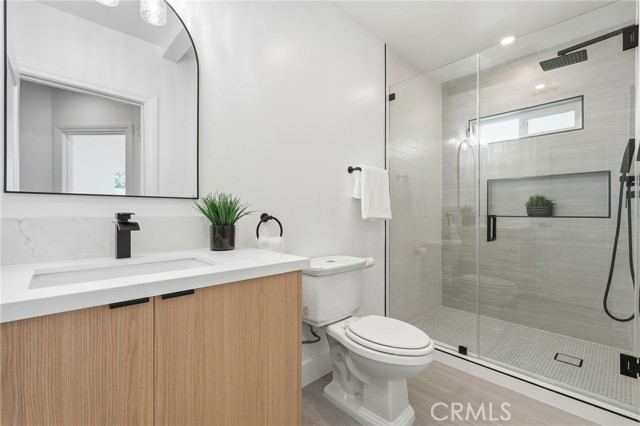 Detail Gallery Image 34 of 58 For 829 N Valley, Burbank,  CA 91505 - 2 Beds | 2 Baths