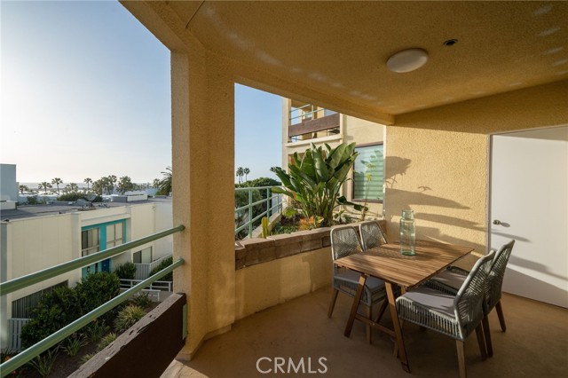 510 The Village, Redondo Beach, California 90277, 2 Bedrooms Bedrooms, ,2 BathroomsBathrooms,Residential,Sold,The Village,SB22067314