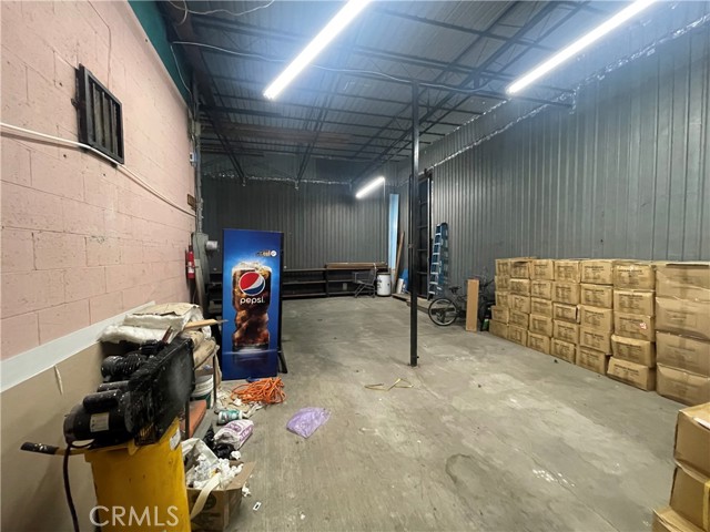 8273 S San Pedro, Los Angeles, California 90003, ,Commercial Sale,For Sale,8273 S San Pedro,CRSB23216146